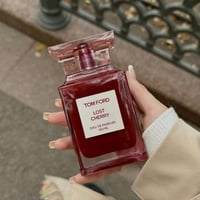 توم فورد • للرجال والنساء • توصيل مجاني