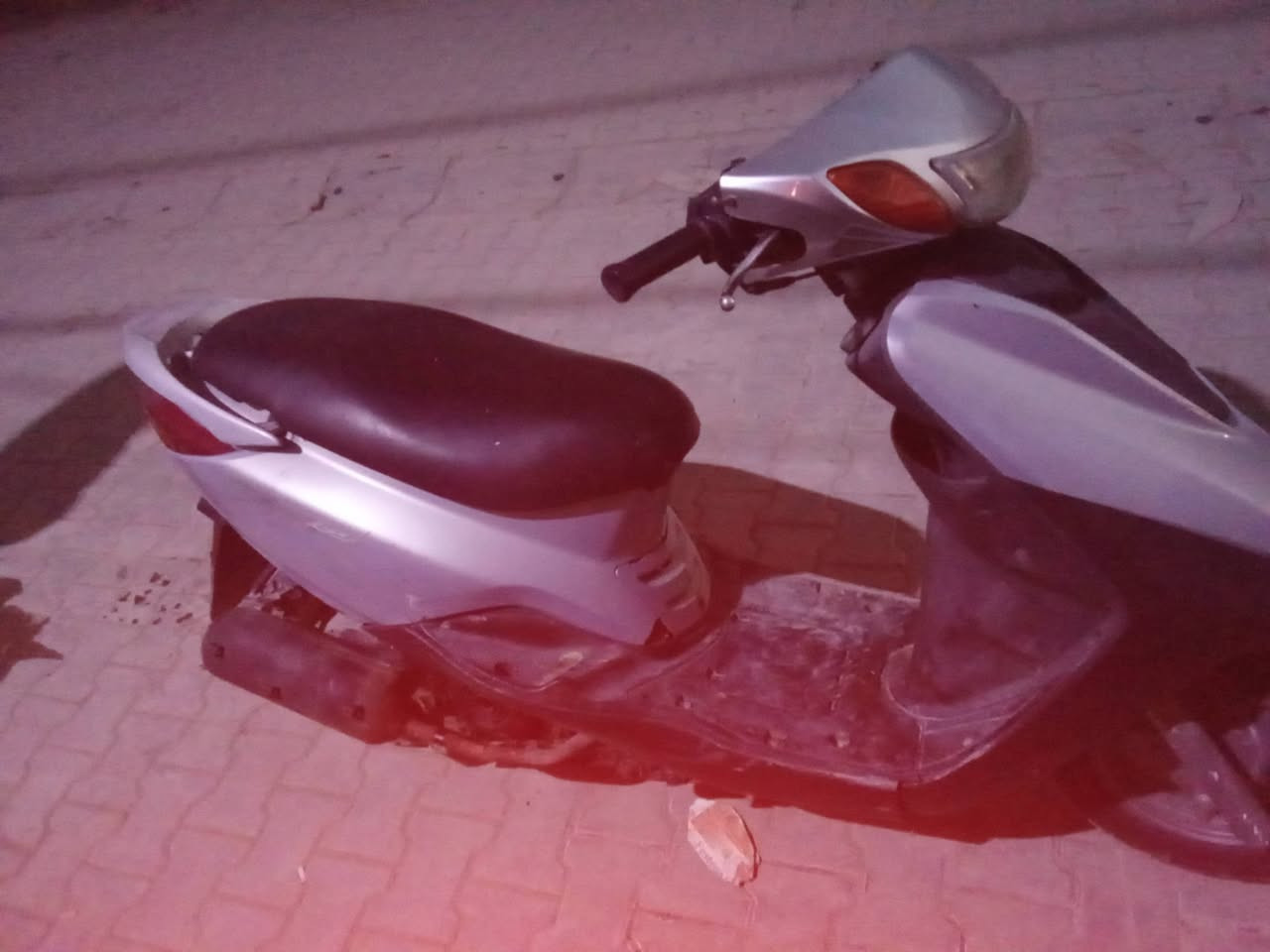 سلام عليكم دراجه بريز طافيه السعر 200 وبيهه مجال قليل المكان بغداد الشعب الستفسار عل  ***********
