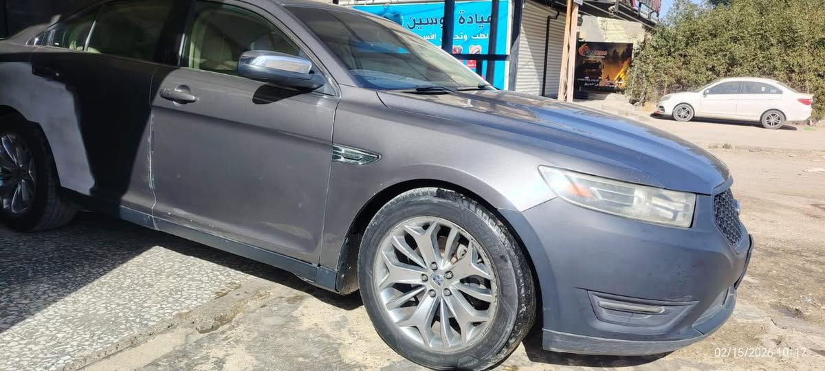 سلام عليكم
تورس للبيع فقط موديل 13 فول فول السياره واضحه كدامك 
المواصفات مكينه كير و كهربائياتهاا كلهااا بلاددددد كفاله وارد السياره كلين داخله للعراق هنا صار بيها صبغ كم قطعه  
(( ادامه كامله ))للتربيد
منضومة الماء المحرك 
منضومة البانزين كامله
تخم تاير. بيها 
بيها نواقص السيارة فقط اني ابيع انزل من سعرها 
رقم بغداد بسمي 
الشراي يتصل واني برسم الخدمه 
مكانها بغداد الكرخ
  ***********
