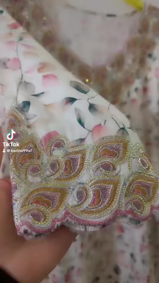 شي بسيط من البضاع 🥹🥹 مخور ودراعات كويتي


**إذا كنت صاحب هذا الإعلان وتريد حذفه لأي سبب، رجاءا أرسل رسالة إلى الدعم الفني**