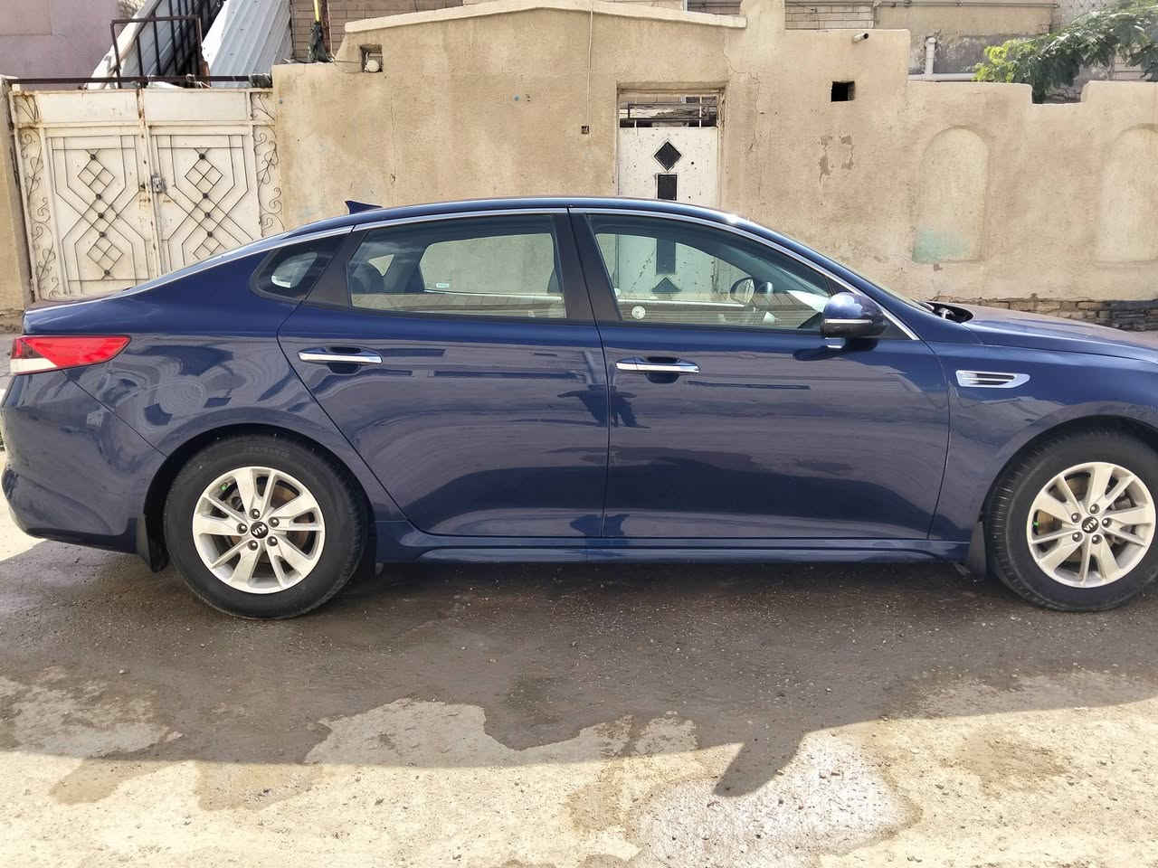 السلام عليكم كيا أو بتما وارد امريكي رقم ذي قار مديل 18 ماشيه 100  مكينه 2400داخل بيجي تخم تاير تبريد استفسار ***********
