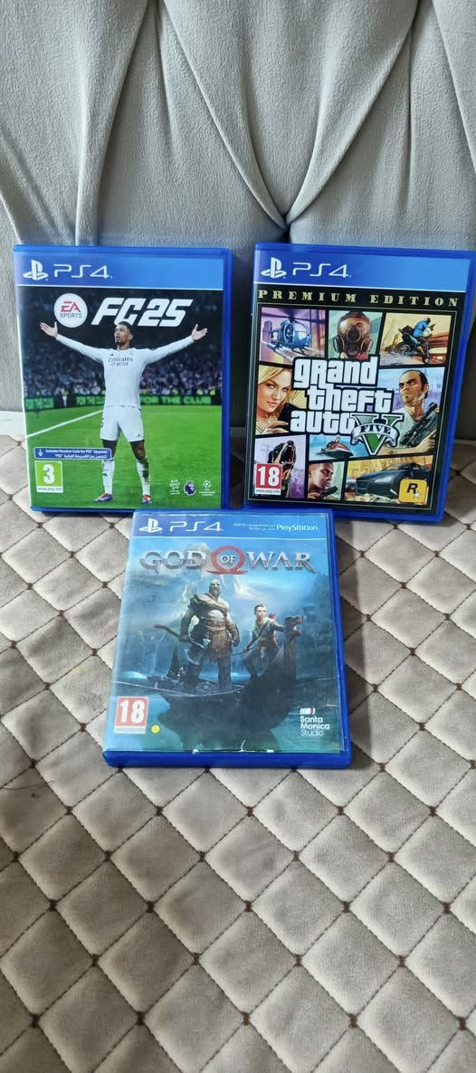 السلام عليكم بلي ستيشن 4
بلي ستيشن 4 سلم 
ذاكره 500
الملحقاات: جوستك+كيبلات كامله+يو بي اس
3اقراص. فيفا2025 جي تي اي5. كريتوس4 
جهاز نضيف كلش استخدمته قليل 
مكاني البصره  للاستفسار خاص او واتساب لطفاً***********
