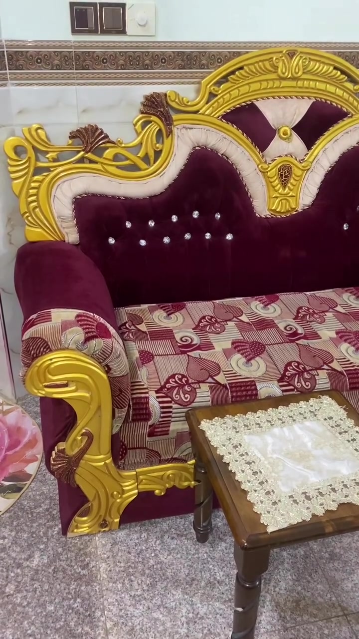 ديوان 15ونص راسي مشتغلين المتر 125
نظافة 90/0
سعر المتر 90وبي مجال


**إذا كنت صاحب هذا الإعلان وتريد حذفه لأي سبب، رجاءا أرسل رسالة إلى الدعم الفني**
