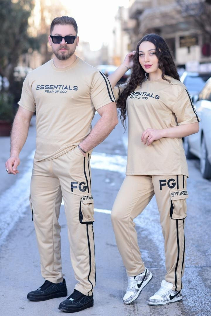 تراك كبلات 
سعر القطعه ب12الالف 
سعر القطعتين ب20الالف 
التوصيل 5 لكل المحافظات 
القياسات /L/XL/XXL/XXX
الخاميه فول ليكرا مطاط 
القماش قطني درجى اولى 
للحجز يرجى مراسلة الصفحة او مراسلتنا على الرقم التالي وتساب***********
