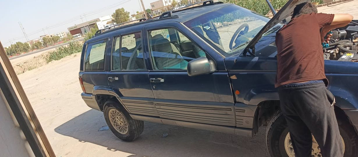 السلام عليكم  جيب شيروكي موديل 94. مكينه وكير بلادي 
  بيع وإذا اكو مراوس. بسيارة صغيره.


**إذا كنت صاحب هذا الإعلان وتريد حذفه لأي سبب، رجاءا أرسل رسالة إلى الدعم الفني**