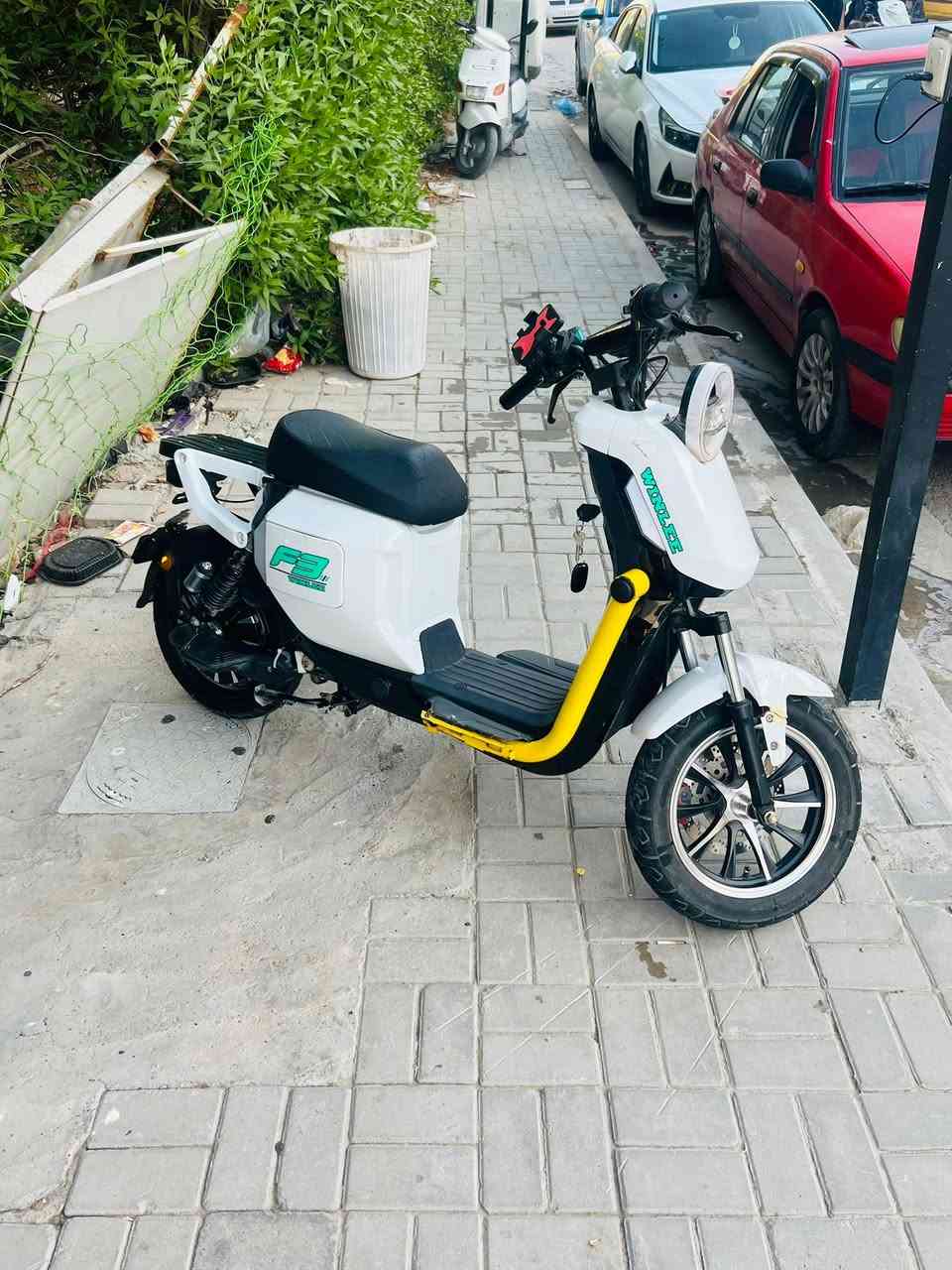 السلام عليكم
للبيع دراجه شحن f3 

5 بطاريات جدد

تايرات جدد

سرعه 119

سعر 450 وبيها مجال

مكاني بغداد الشعب السريدات

للتواصل واتساب ***********
