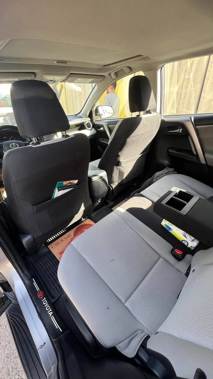 السلام عليكم
RAV 4
للبيع 
موديل 18
اللون نفطي
الفئه xle فول 
فتحة بانوراما 
المواصفات
رادار امامي
توقف ذاتي
فور ويل دبل اكسل
قياده شبه ذاتيه
تحديد مسار
السياره ماشيه 115 الف
رقمها اربيل الجديد
 
السعر 170
بغداد زيونة
 

***********
