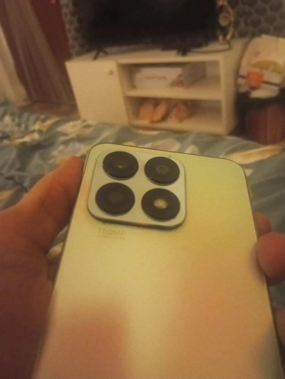 السلام عليكم هونر x8a ذاكره 128 رام داخلي 8+8 جهاز بدون ملحقات نضيف ما بيه فطر بل شاشه سعره 150 مكاني الحرية *********** موحود واتساب وخط
