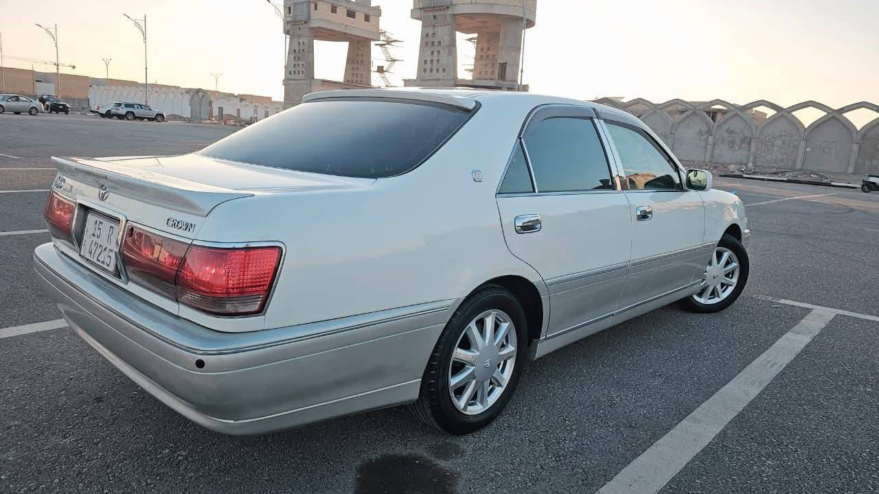 السلام عليكم ملكه للبيع فقط السعر 140 وبيها مجال موديل 1999 سنويه 2028 كفاله من الضربه والكصه ونقل الجثه والعيب الشرعي شاصي 75 ديفور الكبير ستيرن كهربائي كشنات كهربائيه مكينه وكير وحداديه وتخم تاير وتبريد وي السويج السياره كرستال رقم انبار دولي تحويل ثاني يوم الاتصال على الرقم ***********
