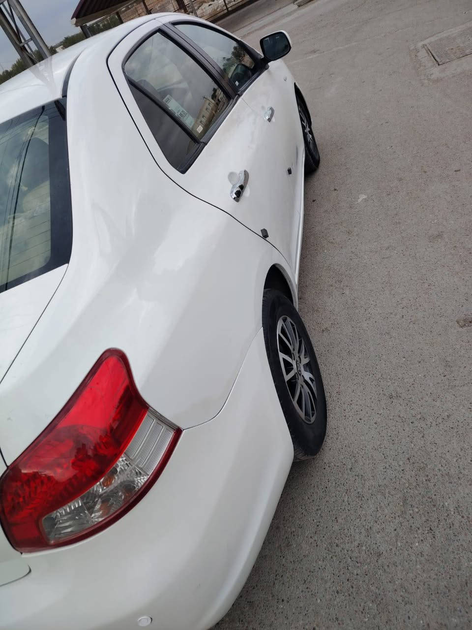 سلام عليكم تيوتا يارس 2008 خليجي 
داخل بيجي مكينه 1500 المرغوب 
كير مكينه تبريد تخم تاير جاهزه السياره رقم نكليزي بغداد سنويه لل2029 بالعافيه عالياخذها 
السعر 79 بيها مجال قليل حك الجيه 
عنوان شهداء البياع
***********
