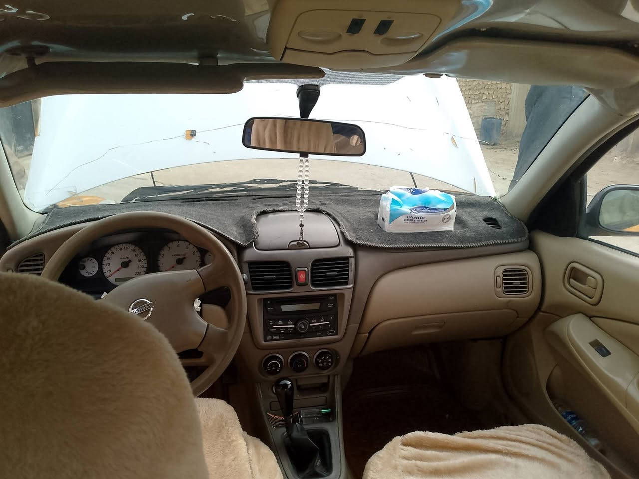 السلام عليكم سياره للبيع سني نسان موديل 2011 رقم بغداد محرك اسود كير عادي السياره  بس جاملغ اليسر مبدل تبريد كهربائيات كله شغاله ما نقصه شي العنوان الرمادي 5كيلو رقم الهاتف *********** السعر 85وبيه مجال
