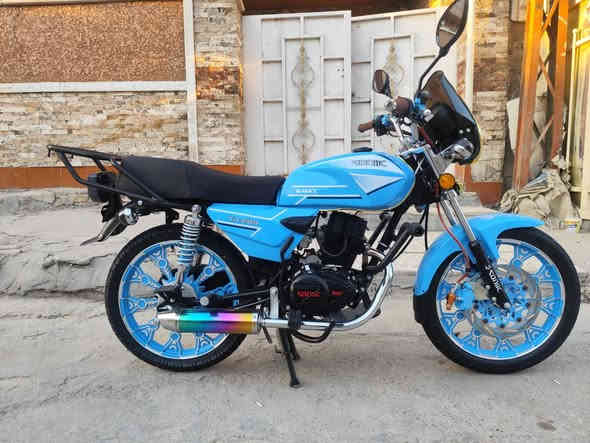 سلام عليكم شباب دراجه سونك صارلهه سبوع نازله رمبه  مكفوله كفاله عامه تاخذهه انته ومغمض الله شاهد عنوانهه بغداد الشعب سعرهه مليون و٢٠٠ وبيهه مجال بسيط تليفون ***********
