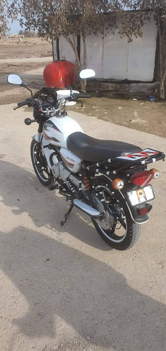 دراجه بوكسر البيع 2023 اوراق اصولي مكفوله كفاله عامه السعر1500 وبيها مجال المكان العزير ***********
