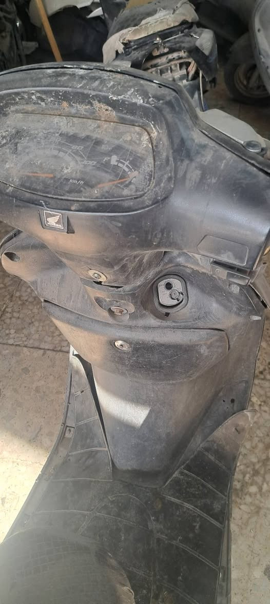 دراجه سبيسي ياباني طافيه كهربايات محرك شغال للبيع ٢٥٠ ***********
