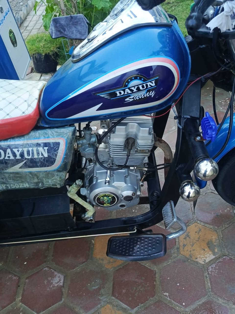 سلام عليكم ستوته للبيع موديل 2021 اوراق ستوته كفاله لا خياس لا صبق ركبه وشاصي كفاله تخم تاير مكان واسط غضاء الحسينيه الاحرار ملاحضه مكلف بنشر خاص مارد ولا اعرف سعره رقم صاحب ستوته ***********
