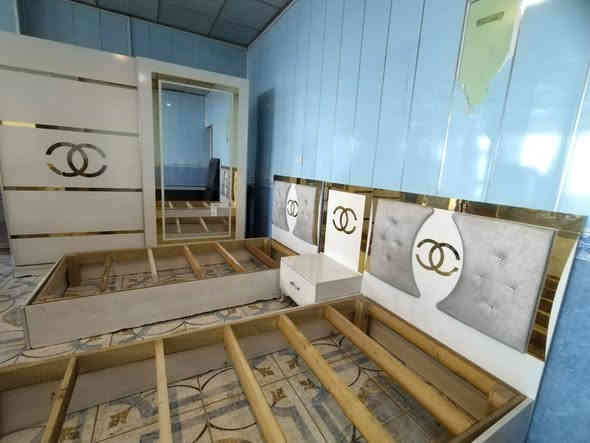 غرفه نوم تركي شبابي سريرين منفصلات بسعر مناسب
٣٧٥ الف مع النقل والشد الطابق الأرضي داخل محافظة النجف الاشرف ***********
