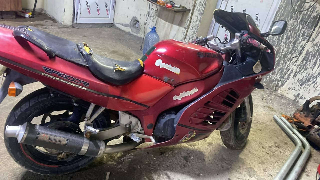 السلام عليكم قرش 400للبيع يرهم مراوس ب ايفون
وضع شركه كلو 
مي اراديته مال الشركة
السعر 800ويرهم مراوس ب ايفون 
ملاحضه سلف الموطور ثكيل 
شقال بكل وقت 
حماوه تنسيها 
دراجه نضيفه وحلوه مال جناي
مكاني الجواعنه
رجان رجان الموشراي لايدوخني
***********
