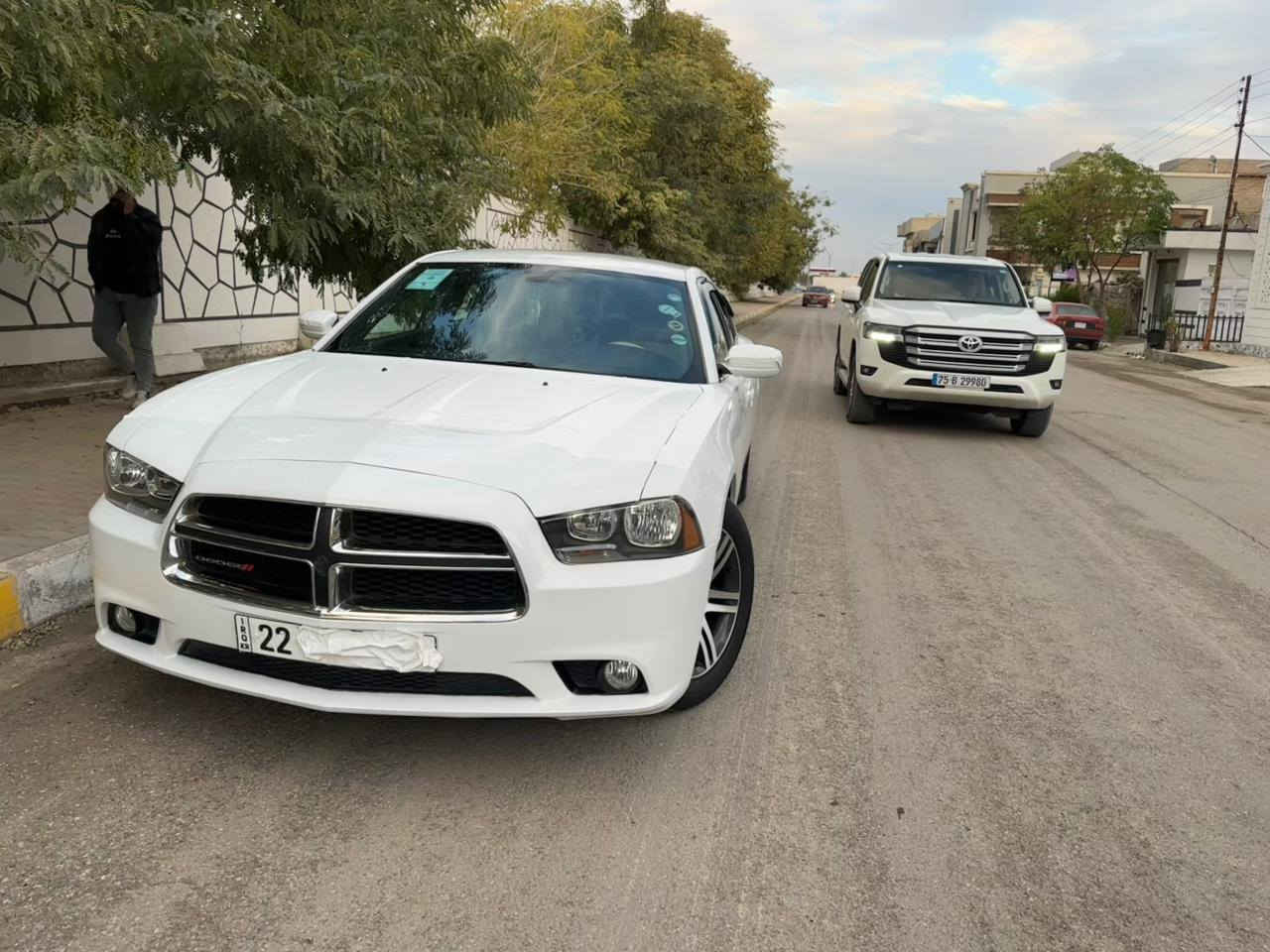 سلام عليكم اخوان لبيع جارجر 2013 سياره حيل جديد سنويه هزه كلها جديد وبسمي سياره مابها ضرر بدون ايربك سونرها بل منشور ***********
