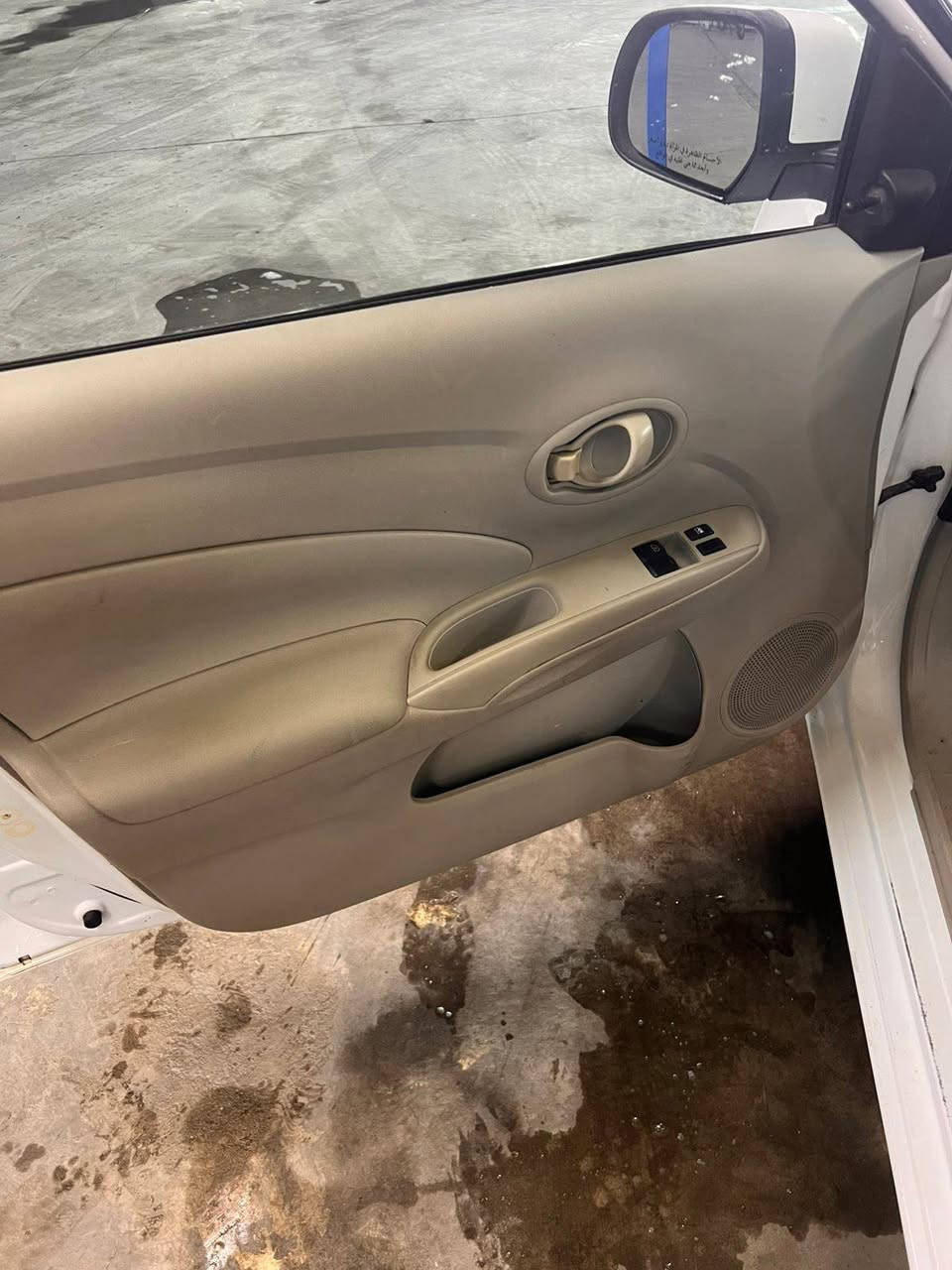 سلام عليكم سني هندي ام بليته زرك سياره ماشيه قليل مكينه كير تبريد صدر كله مكفول تخم  تاير جديد باتري جديد منضومه زنون سياره بيها جاملغ ايمن وايسر مبدلت جاماليه فقط قديمات بيهن بارد محلو راقم بغداد باسمي تحويل ثاني راقم جديد سنويه 30 سعر 100 وبيها مجال قليل مكاني بغداد سونار موجود راقمي ***********
