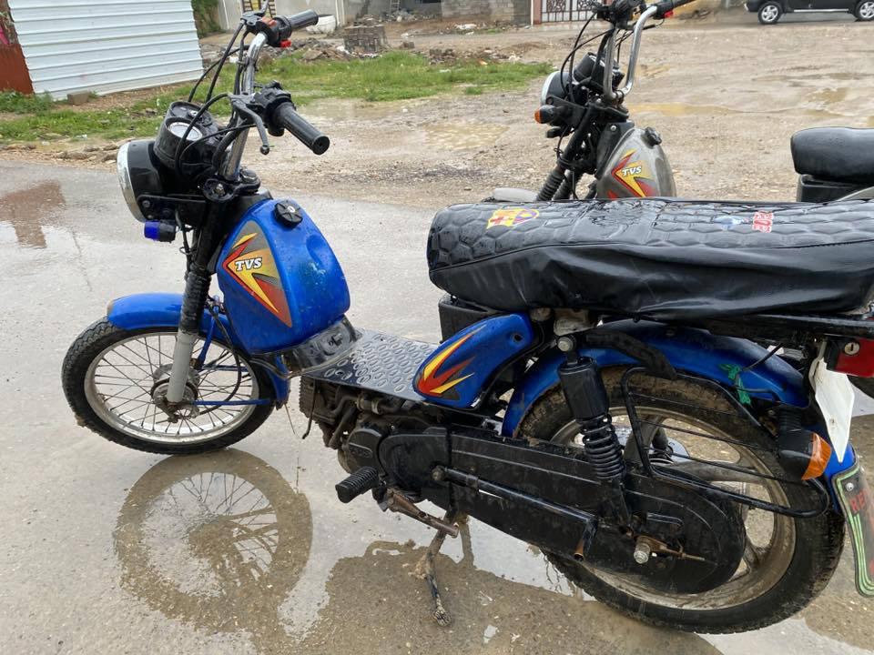 السلام عليكم دراجة للبيع tvsهندي دراجات نضيفة محركهن خير من الله دراجة لون رصاصي ٦٠٠وبيهة مجال ودراجة الازرك ب٤٥٠ وبيهة مجال دراجة لون الازرك نقص بيهة كفرات وغطاء صالنصة الاستفسار ع خاص او ع رقم 

*********** 
***********
العنوان 
ديالى الخالص ناحية جديدة الشط منطقة القصيرين  اذا ثنيهن ب٩٠٠ بيهن مجال
