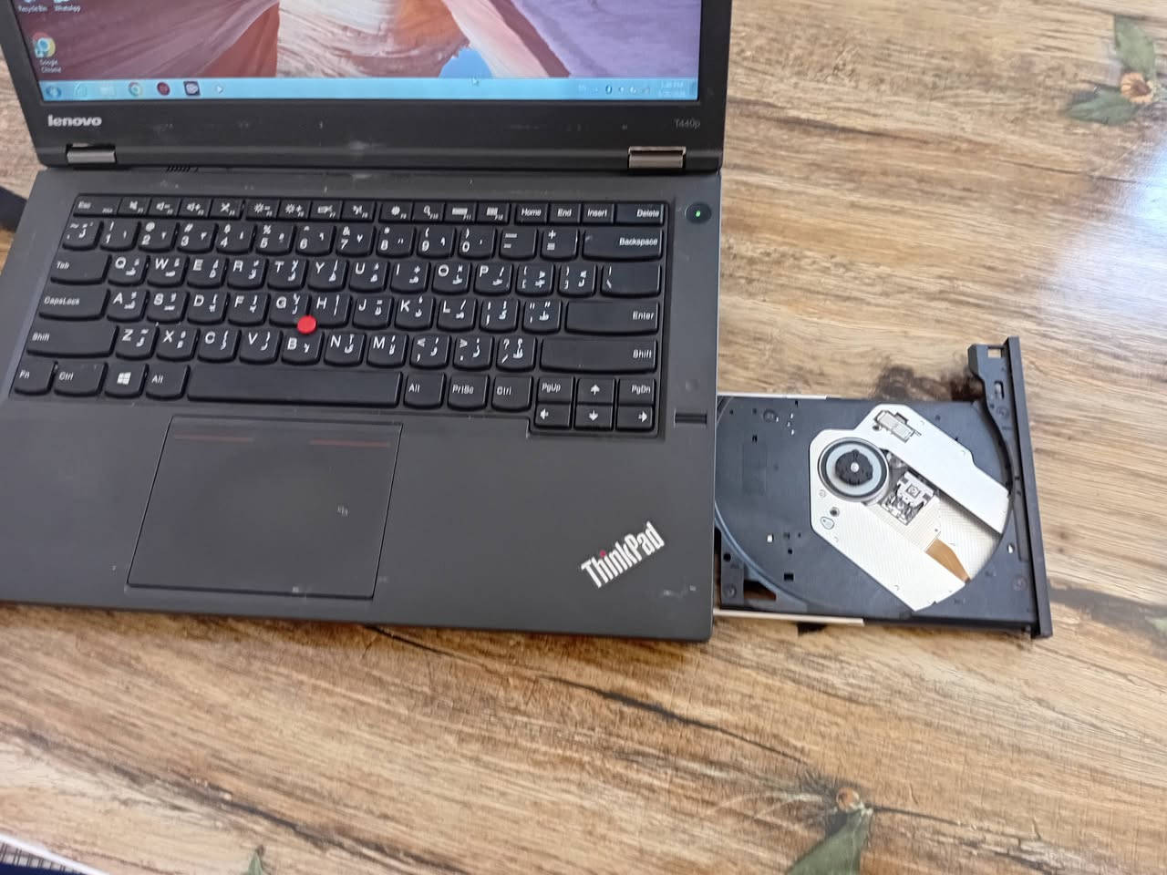 للبيع.لينوفا جيل  رابع. T440
السعر ١٣٠ الف مع  جنطه وشاحنه وماوس توصيل لكل المحافظات  كور٥ 
رام ٤ 
هارد ٣٢٠ كيكا كبيورد عربي انكليزي ضوئي 
حجم ١٤ انج  يحتوي عل جميع المنافذ مع منفذ سيدي 
 الاستفسار اكثر مراسله الصفحه او الاتصال عل الرقم 0781826839


**إذا كنت صاحب هذا الإعلان وتريد حذفه لأي سبب، رجاءا أرسل رسالة إلى الدعم الفني**