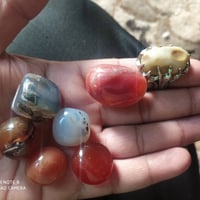 خادم • ٢ سلماني • ٥ عقيق خام