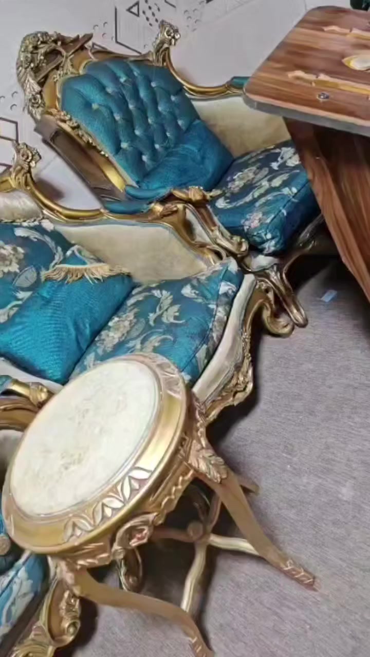 ميز  ست كراسي مع التخم مالته ١٠مقاعد السعر٣مليون وبي مجال للشراي
العنوان /كربلاء حي الأمين
التواصل على الرقم *********** واتساب
