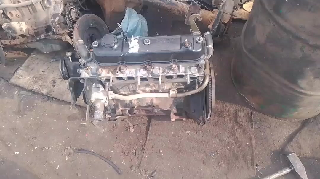 السلام عليكم مكاين فتون وكيرات فتون بسعر محرك لعراقي 250لف ضمانه شهرين سعر لكير حاويه فتون 200لف سعر محرك كامل حتويه خمسه ونص دولار بكان ربيل


**إذا كنت صاحب هذا الإعلان وتريد حذفه لأي سبب، رجاءا أرسل رسالة إلى الدعم الفني**