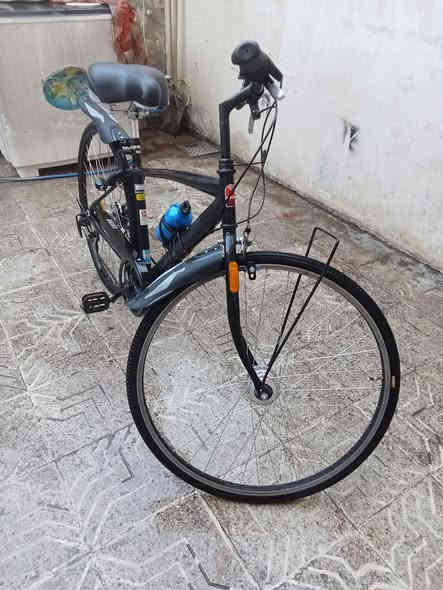 بايسكل جبلي سي 700 للبيع النضافه 95% 
السعر 130 وبي مجال بسيط 
بغداد مدينة الصدر 
للتواصل على رقم الهاتف 
***********
موجود واتساب
