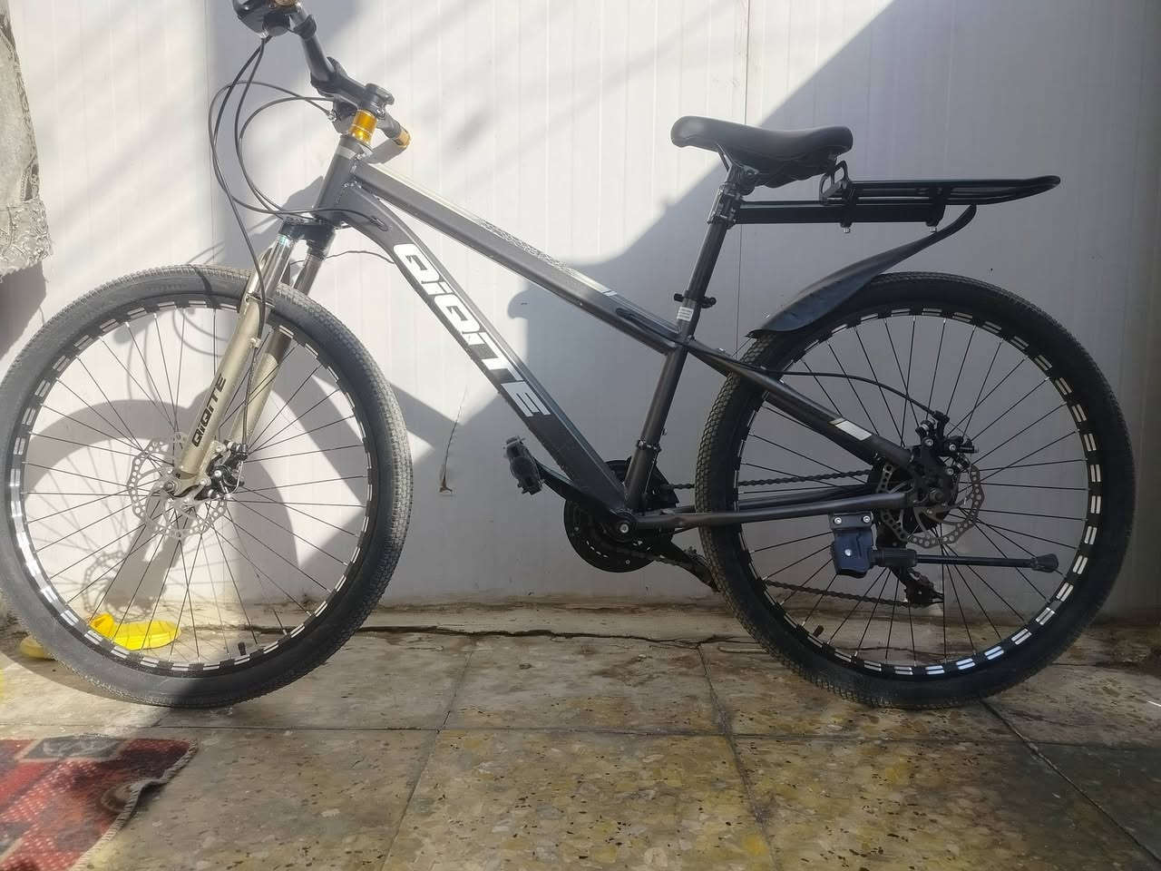 بسم الله الرحمن الرحيم 
مر خصت الدمن 
بيسكل برازيلي من شركة GiGITE غني عن التعريف
السعر (180) بي مجال حك الجية 
(استفسار )
موجود وتساب (***********) او اتصال
موجود وتساب (***********) او اتصال
