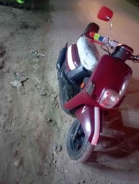 ماكس بوليس • تواير جديدة • نواقص كهربائية