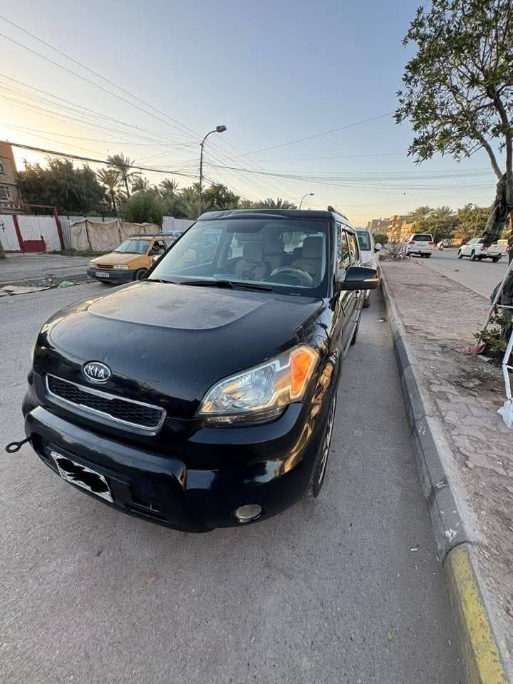 السلام عليكم كيا صول 2011 رقم بغداد باسمي جديد هزه جديده محرك 2000 دوش فول مواصفات فتحه تحكم ستيرن جهيتن كروز سرعه جام كهرباء نظام ايكو اقتصادي اي بي اس سياره بيها ( صبغ حزام عدا قماره وجنطه) حادثها جاملغ وبنيد وبيها تعديل بلشاصي الايسر حك شبر هذه وراها سياره جاهزه كير محرك تبريد تدفئه تايرات جدد باتري وباسمي رقم بغداد الجديد مكاني بغداد كرخ سعرها 82 وبيها مجال ***********
*********** اخويه اقرا المنشور واتصل بغداد, العراق
