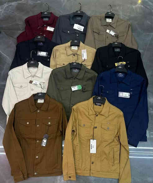 عرض خاص ليوم الجمعة 🌹 فقط 
قمصله كابوي قماش درجه أولى 
شرط تركي 🇹🇷 أحجام S. M. L. XL. XXL
السعر أقل من سعر الجملة مفأجاة 🔥
ملاحظة افتتاح يوم الجمعة صباحاً 9 ونص 
العنوان شارع النخوة قرب ماركت بازار للعائلة
و قرب دائرة الأمن الوطني *********** حيدر بكار
