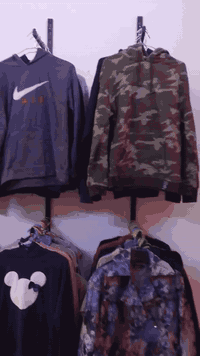 بضاعه للبيع هوه ومحتوياته ملابس باله سويتراه بجايم بدياه الاستفسار خاص...