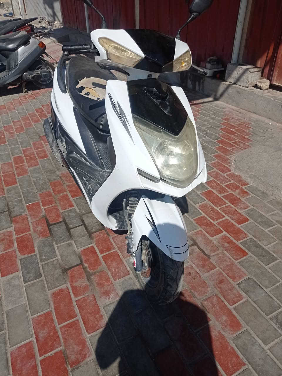 دراجة سكنس موديل  2021 دراجة نضيفة نكرة سلف تشتغل
مكينة ناعمة كلش كهربائيات كلها شغاله 
اي نقص ما بيه 
سعر 450 وبيهة مجال عنوان كربلاء حي الوفاء 
***********
