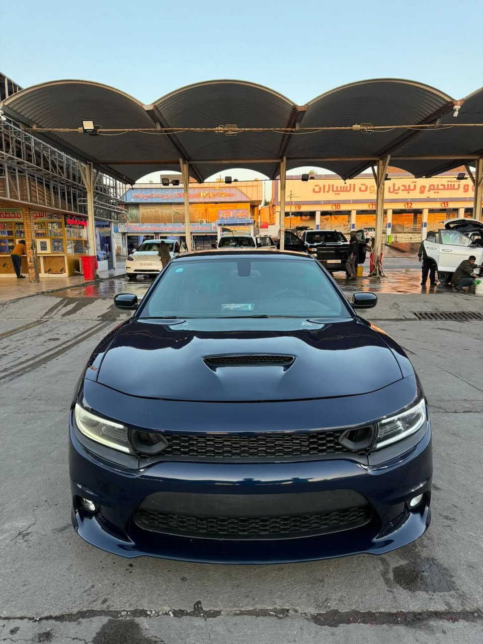 عليكم سياره جارجر 2016/RT/5.700 للبيع نضيفه سياره وحلوه كامله من كلشي نص مواصفات تدفئه كشنات تحكم ستيرن دواخلها كلش حلوه وسياره ما ملعوب بيها نضيفه محرك وكير كفاله ما مفتوحات بيها حادث امريكه قطعتين بنيد وجاملغ وبل عراق صار بيها قطعتين لا اكثر ولا اقل سعر160وبي مجال رقمي ***********
