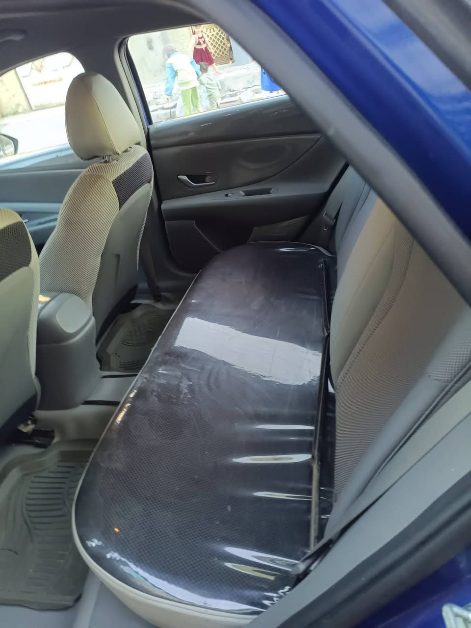 السلام عليكم سياره النتراء موديل 2021 رقم بغداد عدد المسافات 106ضرر البنيد مكينه كير على الفحص السعر 122 ورقه العنوان بغداد شارع الصحه الاتصال على الرقم *********** ابو قيس
