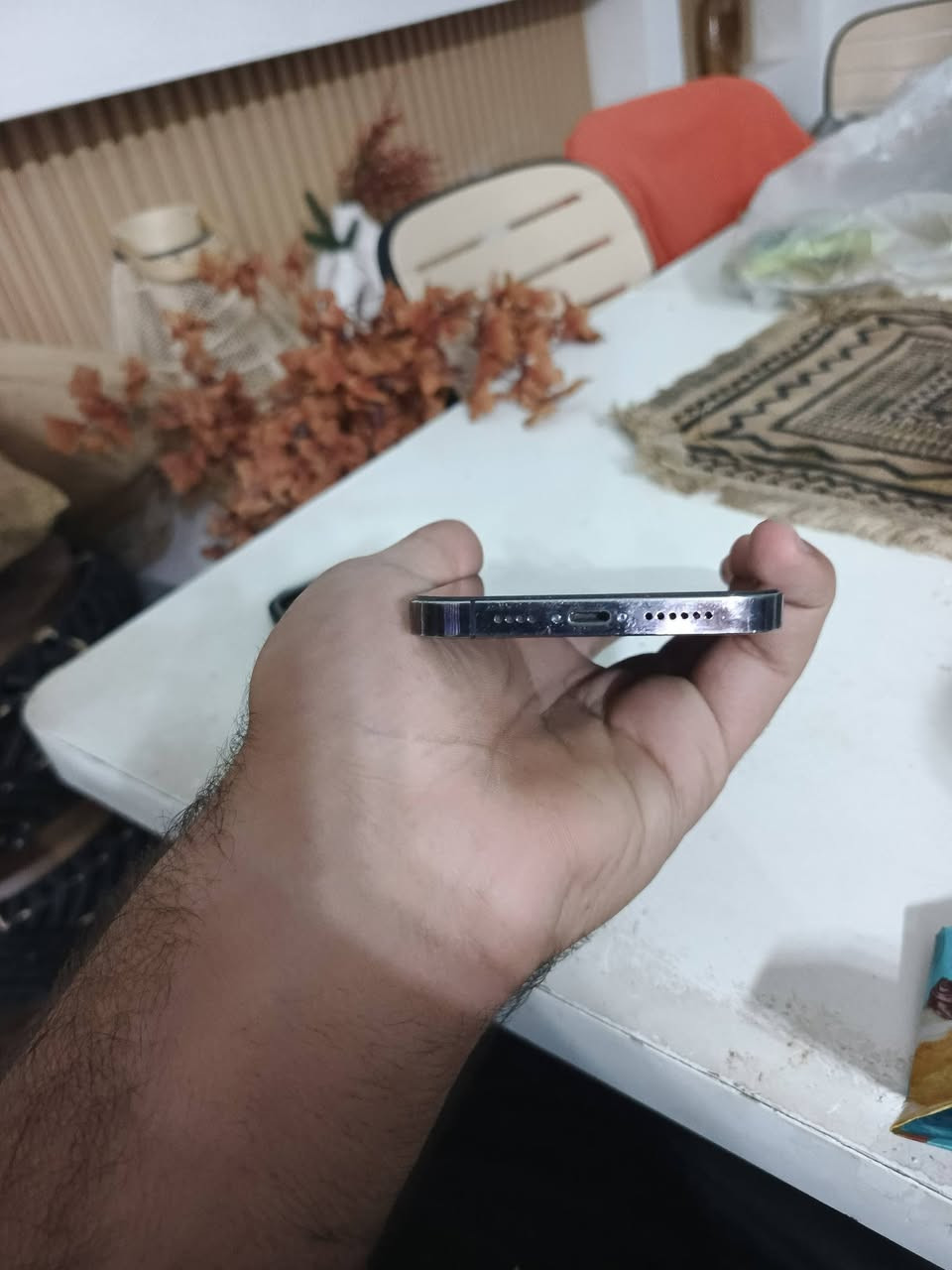 سلام عليكم ورحمة الله وبركاته 14  PRO MAX ذاكرة 128 بطارية 79 جهاز شرق اوسط بلادي فقط بصمة الوجة متوقفة العنوان كربلاء السعر جدا مناسب للتواصل ***********
