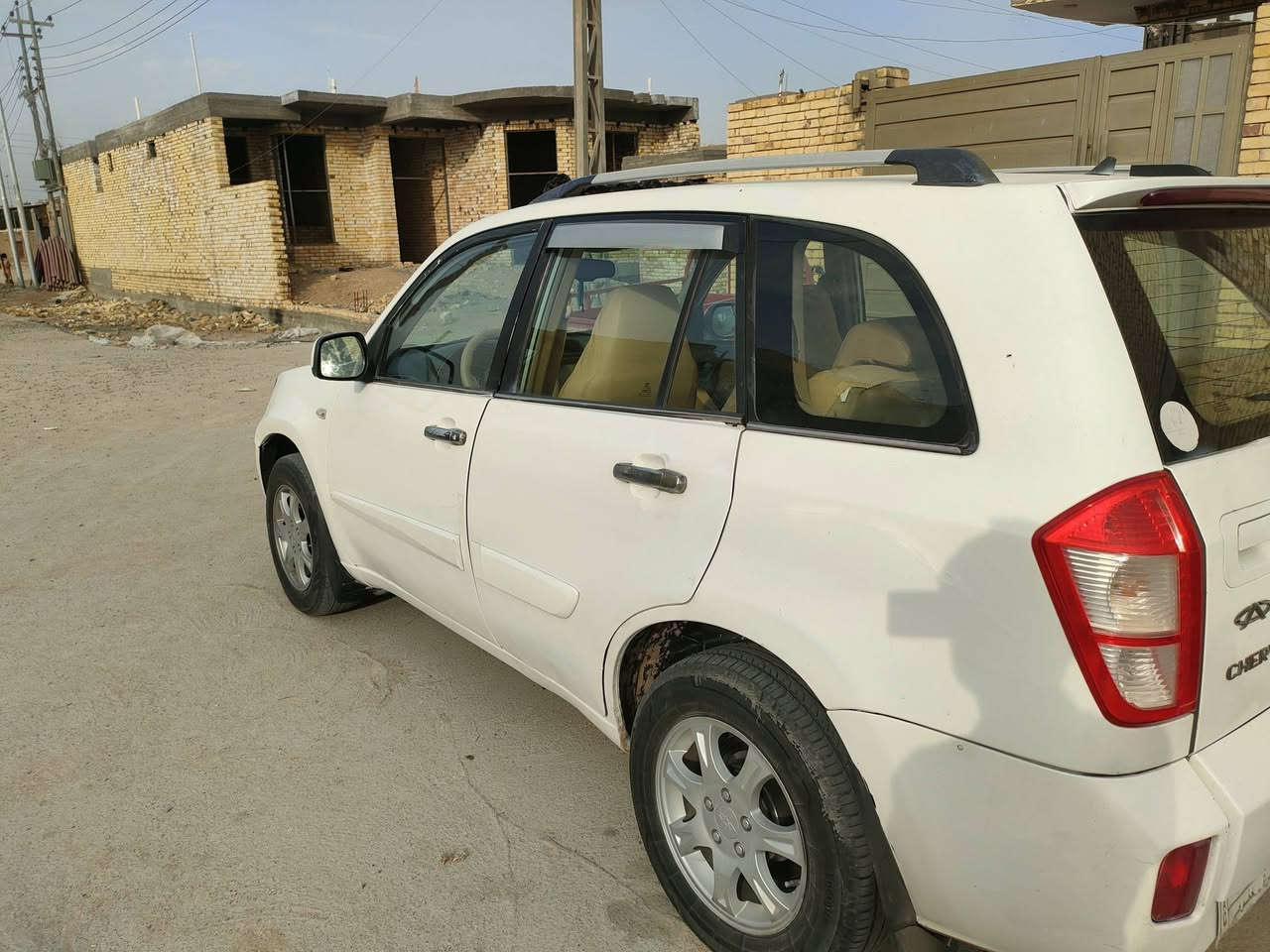 السلام عليكم اخوان تيگو موديل 2013 رقم بصره السياره بيها المكينه كضت فجأه جانت ناعمه وكلشي مابيها فجأه كضت ابيع هل الموجود وسعر المكينه يطيح من سعرها السعر 43 والسعر المكينه يطيح منهن مكان السياره الناصريه رجاء اقرو المنشور زين قبل لاتتصل*********** مامتواجد على الفيس اتصال فقط
