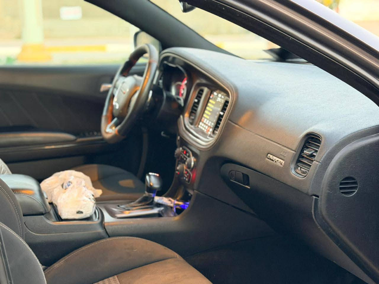 السلام عليكم للبيع دوج جارجر موديل 2021اصل وارد امريكي حادث جاملغ وباب صبغ وجاملغ الثاني صبغ فقط ولباقي مكفوله فئه GT فول عدا الفتحه شاشه كبيره كشنات حضن كهراء شفتات حساسات خلفيه ماشيه 21 حقيقي السياره ستخدام شخصي السياره جديده وجاهزه من مكينه3600 وكير وحداديه وتخم تاير وتبريد كله جاهز ما نقص برغي رقم بغداد نكليزي سنويه مجدده هزه جديده مداور ثاني يوم
للاستفسار اكثر
 اتصل‏‪***********‬‏
السعر /172
مكاني سماوه
