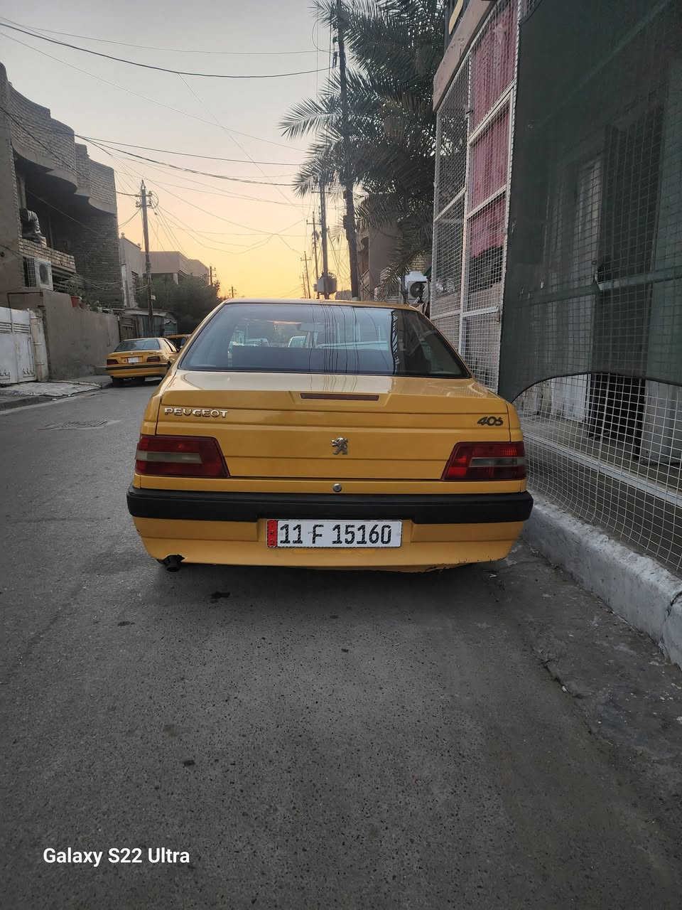 لميس 405 موديل 15 مصفره هيئه وغرامات رقم مميز سياره جديده بيها مكينه جديده صدر جديد تخم تاير عارضها ب 43 
وبيها مجال مكان السياره بغداد الامين واذا اكو مراوس بخصوصي 
***********
