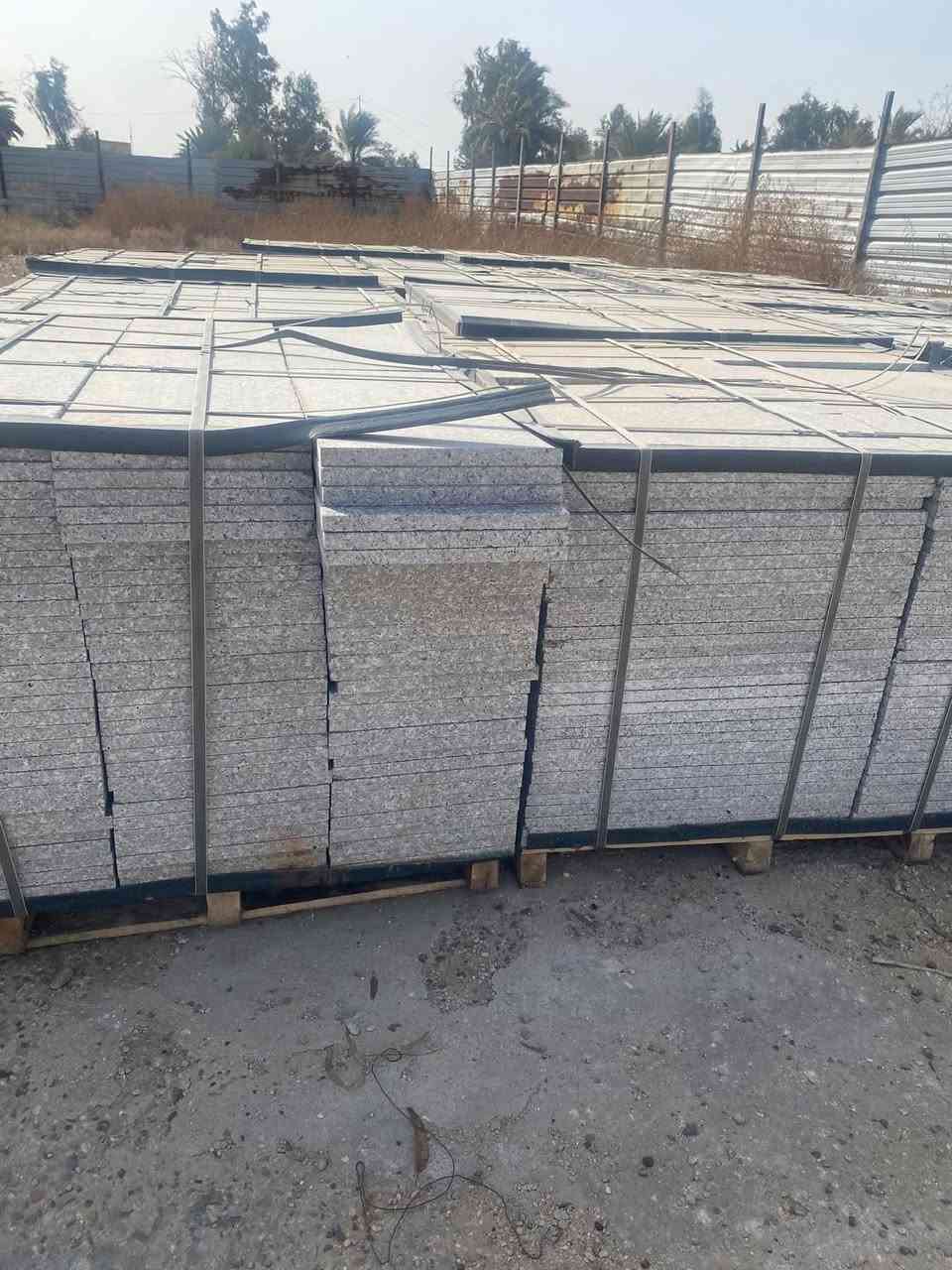 يتوفر كرانيت ارضيات قياس 60*60 وقياس 30*60
نوعيه ممتازه داخل بغداد الاستفسار الاتصال على الرقم 
***********
