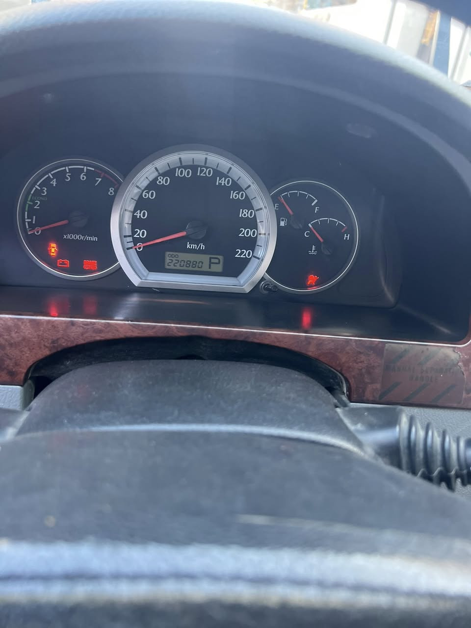 السلام عليكم اوبترا 2006للبيع كير ومكينه مكفولات كشر مثل ما موضع بل صور جارده وبيها شغلات بسيطه باسمي تحويل ثاني يوم عارضها ب65وبيها مجال اي استفسار التواصل خاص او على الرقم ***********وبي واتساب ملاحضه بيها ضربه بل جاملغ وخياس شويه جوه الدوسه
