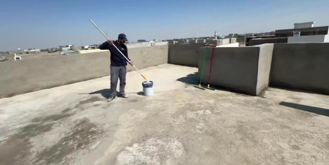 🔹 جزء من أعمالنا – عزل الأسطح  

هل تعاني من تسرب المياه أو الرطوبة في السطح؟  
الحل الأمثل مع مادة الروڤ العازلة ذات الجودة العالية.

✔️ عزل قوي يمنع تسرب المياه نهائياً  
✔️ حماية للأسطح من الرطوبة والتشققات  
✔️ يتحمل الحرارة والأمطار  
✔️ نسبة العزل تصل إلى ١٠٠٪؜  

تنفيذ باحترافية وعلى أيدي كوادر متخصصة.

📞 للحجز والاستفسار:  
*************
