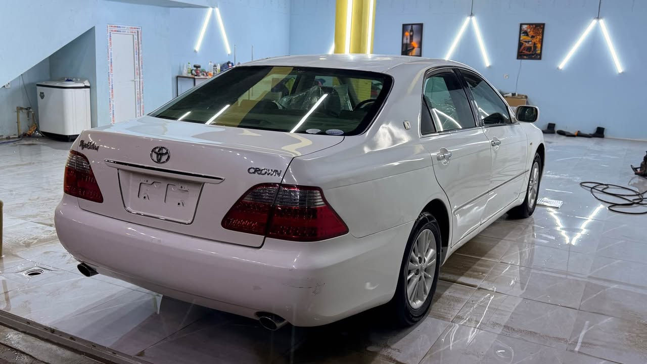 شاينه سپي ٢٠٠٦سويج ٣دووگمه گيرگه وره ي مه كينه بجوك ناوره ساسي كامل مه سره ف كراوه سه قفي ساردي هه يه سعر ٥٤گه لا *********** حلبجة, السليمانية
