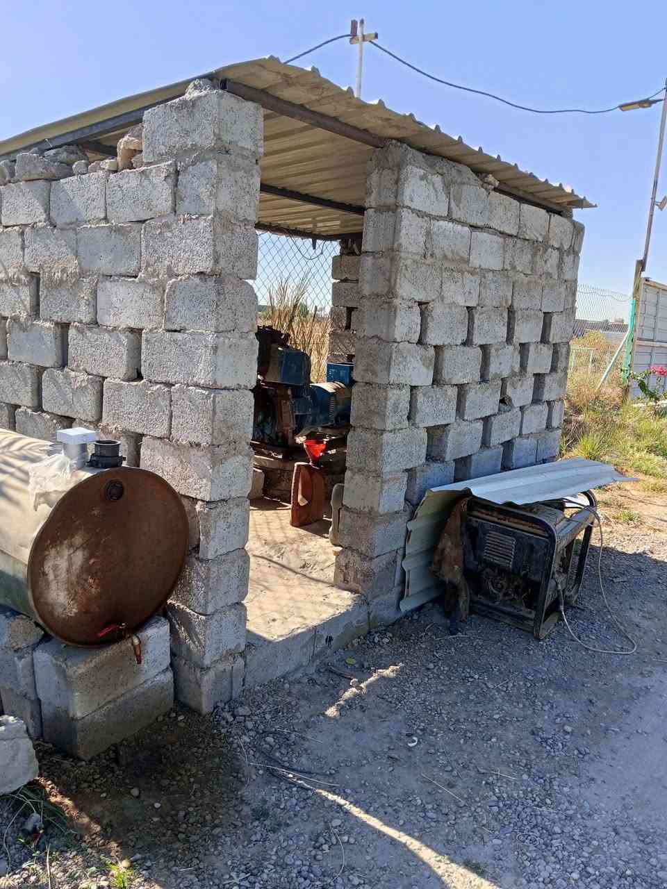 دونم مع حقل للبيع بيرالحمام الشارع الثاني كهرباء3فيز ماءاساله بير ارتوازي3 انج ماءنهر1 انج هاتف*********** وتساب او خاص سند25
