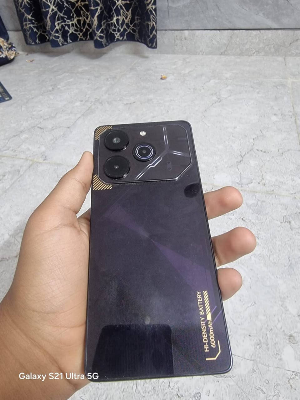 السلام عليكم موبايل تكنو بوفا 6 برو 5g ما بي شخطايه وحده وشاحنته 70w اصليه وكفره الاصلي وكارتونته ويا للبيع او مراوس بgt20برو ***********
