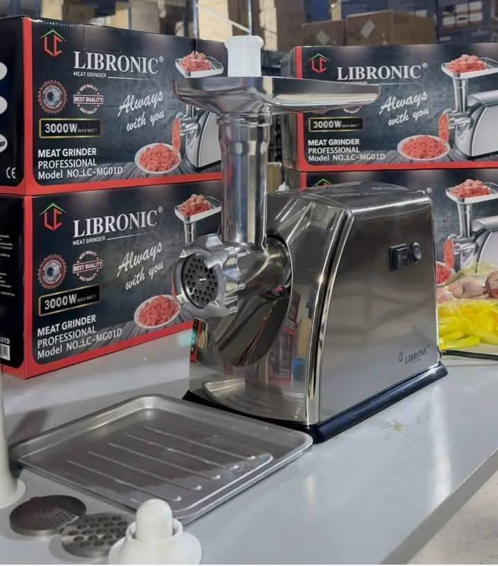 مثرامة لحم🥓🥓 ليبرونك الماني🇩🇪🇩🇪
(شعارنا افحص يلا تحاسب لمندوب)
ستانلس ستيل مع دشالي حديد ✅ مع ضمان لمدة سنة من تاريخ الشراء 🔥 بسعر مناسب 

المواصفات ✅ 
✅ شفرات حادة من الفولاذ عالي الجودة
✅ ثلاث درجات لفرم اللحوم
✅ وظيفة عكسية
✅ ملحق خاص لصنع النقانق 
✅ يتميز المنتج بسهولة التنظيف 
✅ الطاقة: 3000 واط
✅ ضمان لمدة سنة من تاريخ الشراء

للحجز والاستفسار مراسلتنا على الصفحة📝📝📝


**إذا كنت صاحب هذا الإعلان وتريد حذفه لأي سبب، رجاءا أرسل رسالة إلى الدعم الفني**