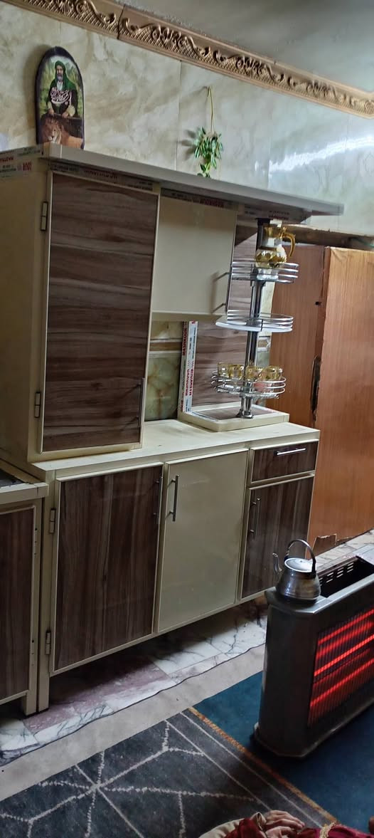 كاونتر تلاث قطع البيع مكان بل كماليه سعر 225بي مجال اتصل ع رقم ***********
