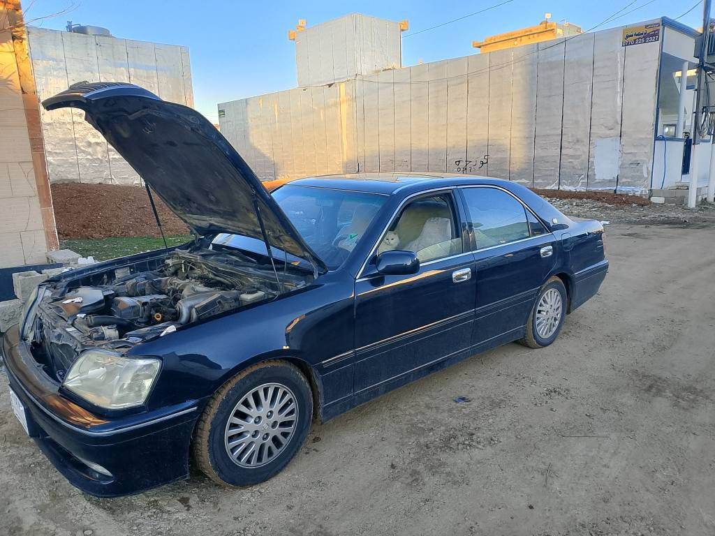 سەرەتا بەناوی خوا 
کراون مۆدیل ٢٠٠٢ ساغ گێڕو مەکینە و موسو بڕاوە بەشەرت کارەبایی کامل مەزبوتە 
٤دوگمە 
سڵایت 
تەبرید 
کوشن سیاحی و کارەبایی 
لەمواسەفات بەس سەلاجە نییە سەیارەکە ماڵی خۆمەو هی مەعرەز نییە تاییەی تازە کامل مەسرەفی کراوە مەکینەی ئەڵێی سەعاتە 
گۆڕینەوەش ئەکەم بە سەقەڕی علوج تەنها سەقەڕ 
تکایە سەیارەی قۆڕ مەنێرن بۆ گۆڕینەوە 
شوێنم سلێمانی نرخ ٤٨ وەرەقەو معامەلە یەکی برایانە 
#*********** السليمانية, العراق
